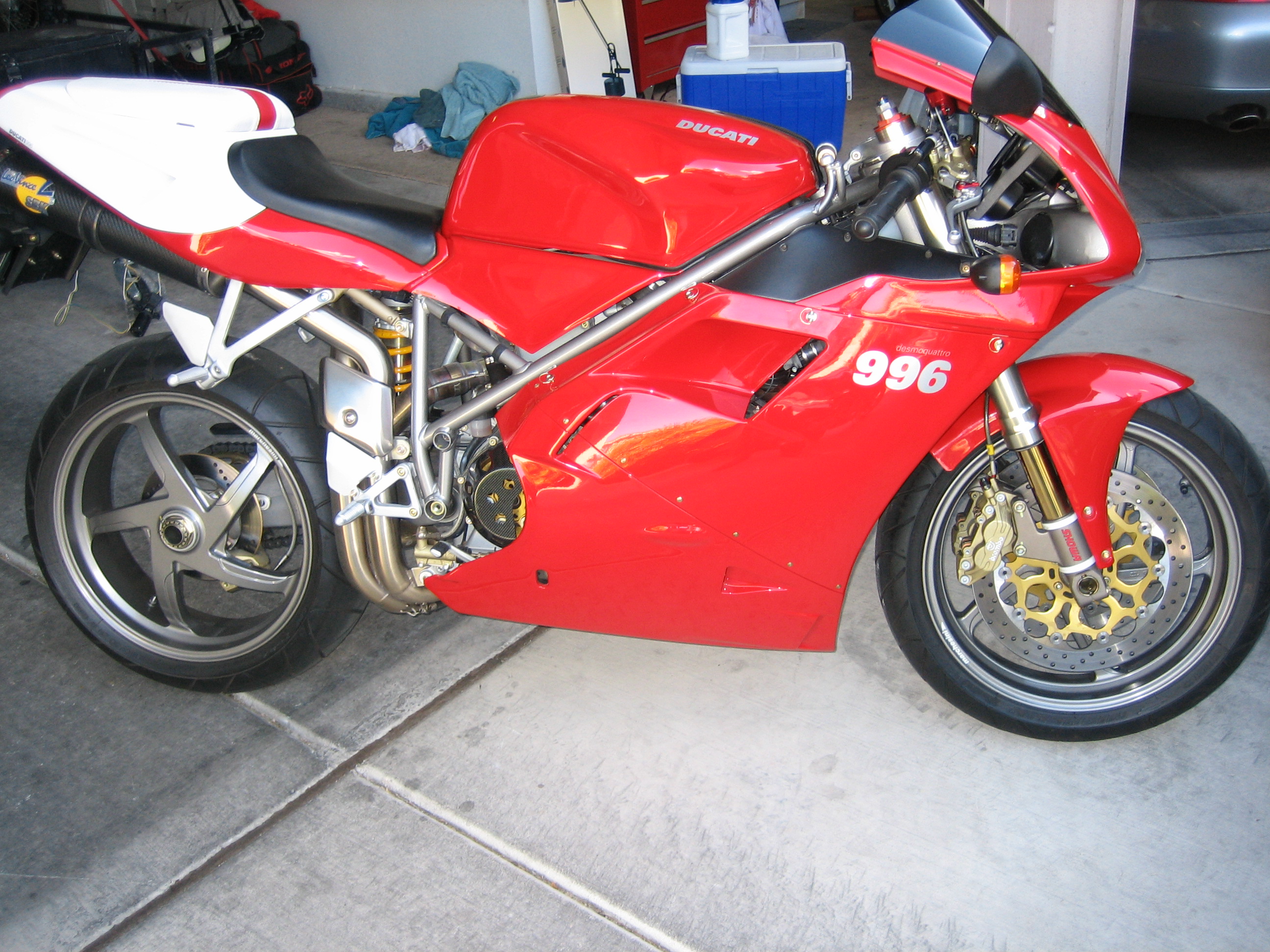 Featured Motorcycle - 2001 Ducati 996